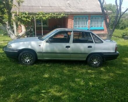 Серый Дэу Нексия, объемом двигателя 1.5 л и пробегом 240 тыс. км за 1893 $, фото 2 на Automoto.ua