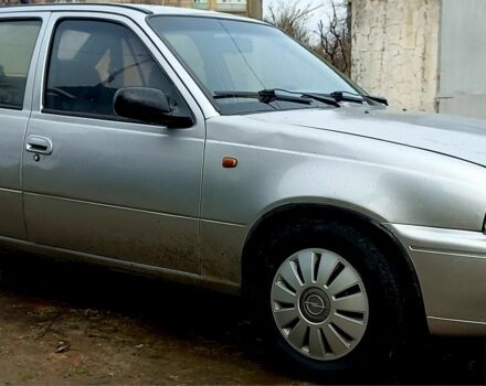 Серый Дэу Нексия, объемом двигателя 1.5 л и пробегом 100 тыс. км за 925 $, фото 1 на Automoto.ua