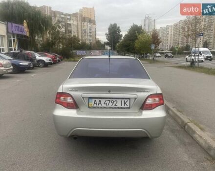 Сірий Деу Нексія, об'ємом двигуна 1.6 л та пробігом 225 тис. км за 1300 $, фото 4 на Automoto.ua