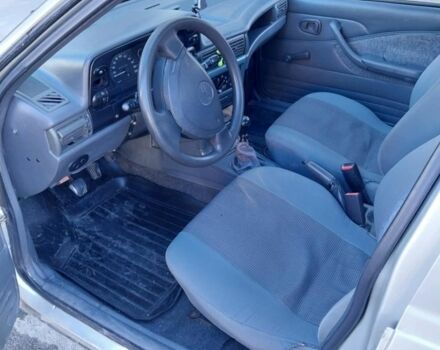 Серый Дэу Нексия, объемом двигателя 0 л и пробегом 253 тыс. км за 1200 $, фото 3 на Automoto.ua