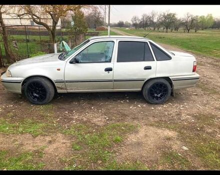 Серый Дэу Нексия, объемом двигателя 1.5 л и пробегом 187 тыс. км за 2100 $, фото 1 на Automoto.ua