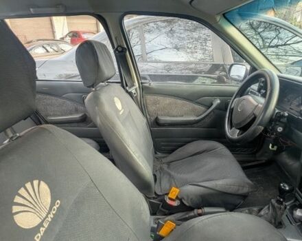 Сірий Деу Нексія, об'ємом двигуна 1.5 л та пробігом 350 тис. км за 1000 $, фото 3 на Automoto.ua