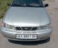 Сірий Деу Нексія, об'ємом двигуна 1.5 л та пробігом 196 тис. км за 2300 $, фото 1 на Automoto.ua