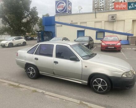 Сірий Деу Нексія, об'ємом двигуна 1.6 л та пробігом 225 тис. км за 1300 $, фото 3 на Automoto.ua