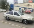 Сірий Деу Нексія, об'ємом двигуна 1.6 л та пробігом 225 тис. км за 1300 $, фото 3 на Automoto.ua