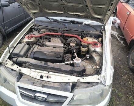 Сірий Деу Нексія, об'ємом двигуна 1.5 л та пробігом 350 тис. км за 1000 $, фото 1 на Automoto.ua