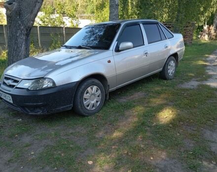 Серый Дэу Нексия, объемом двигателя 1.5 л и пробегом 310 тыс. км за 2500 $, фото 1 на Automoto.ua