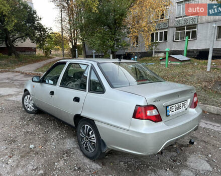Сірий Деу Нексія, об'ємом двигуна 1.5 л та пробігом 212 тис. км за 2000 $, фото 4 на Automoto.ua