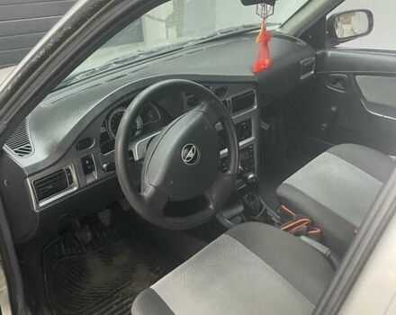 Сірий Деу Нексія, об'ємом двигуна 1.5 л та пробігом 152 тис. км за 2000 $, фото 2 на Automoto.ua