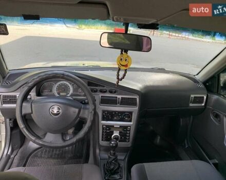 Серый Дэу Нексия, объемом двигателя 1.5 л и пробегом 240 тыс. км за 2350 $, фото 6 на Automoto.ua