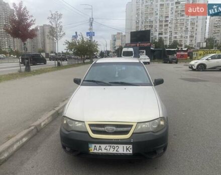 Сірий Деу Нексія, об'ємом двигуна 1.6 л та пробігом 225 тис. км за 1300 $, фото 1 на Automoto.ua