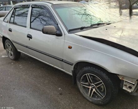 Серый Дэу Нексия, объемом двигателя 1.6 л и пробегом 180 тыс. км за 1600 $, фото 3 на Automoto.ua