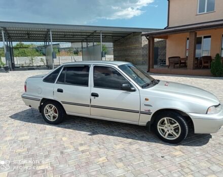 Серый Дэу Нексия, объемом двигателя 1.5 л и пробегом 300 тыс. км за 1200 $, фото 3 на Automoto.ua