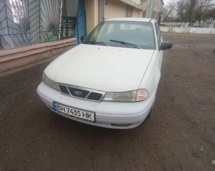 Серый Дэу Нексия, объемом двигателя 1.5 л и пробегом 150 тыс. км за 1200 $, фото 2 на Automoto.ua