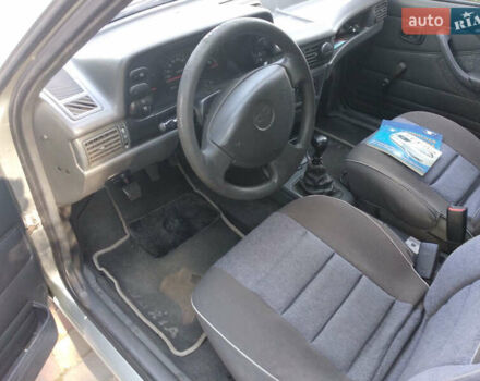 Сірий Деу Нексія, об'ємом двигуна 1.5 л та пробігом 181 тис. км за 2600 $, фото 15 на Automoto.ua