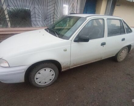 Серый Дэу Нексия, объемом двигателя 1.5 л и пробегом 150 тыс. км за 1200 $, фото 3 на Automoto.ua