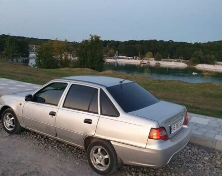 Сірий Деу Нексія, об'ємом двигуна 1.6 л та пробігом 260 тис. км за 1350 $, фото 4 на Automoto.ua