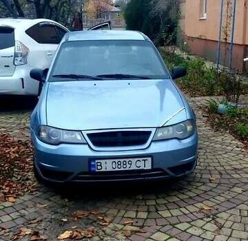 Сірий Деу Нексія, об'ємом двигуна 1.6 л та пробігом 192 тис. км за 1999 $, фото 2 на Automoto.ua