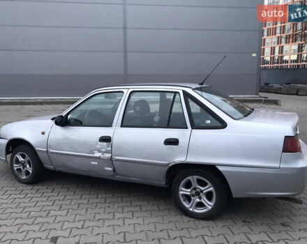 Серый Дэу Нексия, объемом двигателя 1.5 л и пробегом 500 тыс. км за 1100 $, фото 9 на Automoto.ua