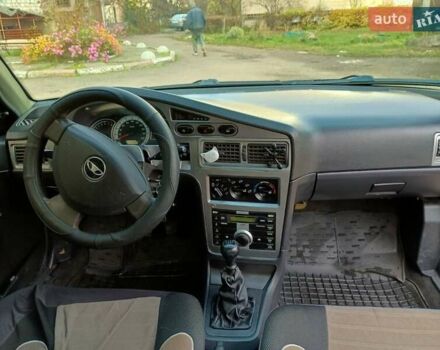 Сірий Деу Нексія, об'ємом двигуна 1.5 л та пробігом 186 тис. км за 2600 $, фото 2 на Automoto.ua