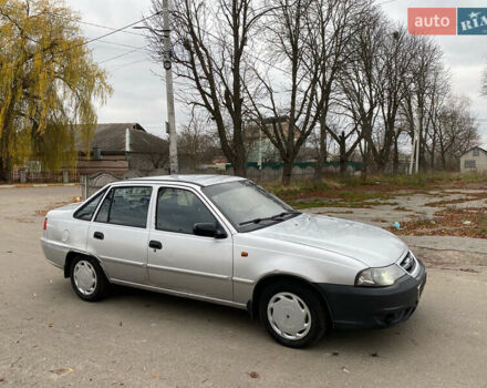 Сірий Деу Нексія, об'ємом двигуна 1.6 л та пробігом 212 тис. км за 1500 $, фото 11 на Automoto.ua