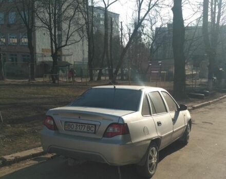 Сірий Деу Нексія, об'ємом двигуна 1.5 л та пробігом 150 тис. км за 2599 $, фото 2 на Automoto.ua