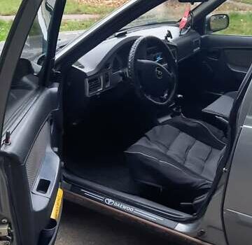 Серый Дэу Нексия, объемом двигателя 1.5 л и пробегом 183 тыс. км за 2000 $, фото 5 на Automoto.ua