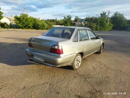 Деу Нексія 1995 у Павлограде на Automoto.ua Сірий Деу Нексія, об'ємом двигуна 1.5 л та пробігом 220 тис. км за 720 $, фото 1 на Automoto.ua
