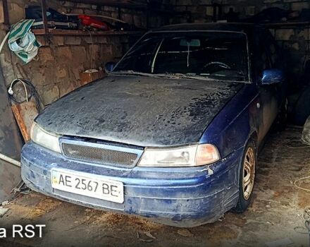 Серый Дэу Нексия, объемом двигателя 1.5 л и пробегом 320 тыс. км за 700 $, фото 1 на Automoto.ua