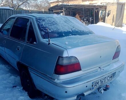 Серый Дэу Нексия, объемом двигателя 1.6 л и пробегом 280 тыс. км за 1300 $, фото 1 на Automoto.ua