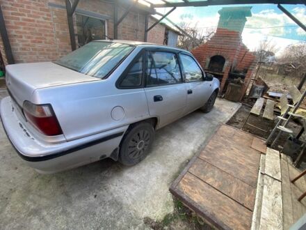 Серый Дэу Нексия, объемом двигателя 1.5 л и пробегом 240 тыс. км за 850 $, фото 1 на Automoto.ua