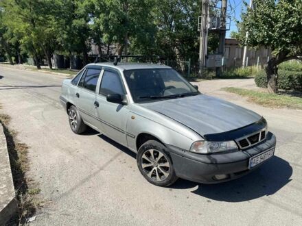 Деу Нексія 2006 у Никополе на Automoto.ua Сірий Деу Нексія, об'ємом двигуна 1.5 л та пробігом 240 тис. км за 1000 $, фото 1 на Automoto.ua