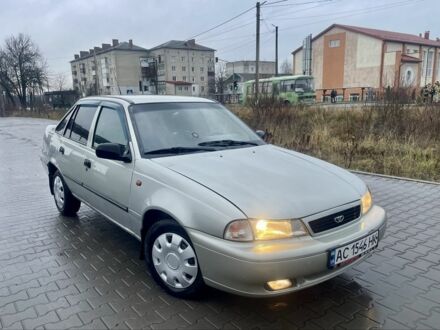 Сірий Деу Нексія, об'ємом двигуна 1.5 л та пробігом 269 тис. км за 1950 $, фото 1 на Automoto.ua