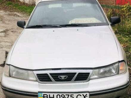 Серый Дэу Нексия, объемом двигателя 1.5 л и пробегом 200 тыс. км за 1500 $, фото 1 на Automoto.ua