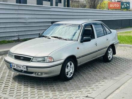 Деу Нексія 2007 у Києві на Automoto.ua Сірий Деу Нексія, об'ємом двигуна 1.6 л та пробігом 165 тис. км за 2300 $, фото 1 на Automoto.ua