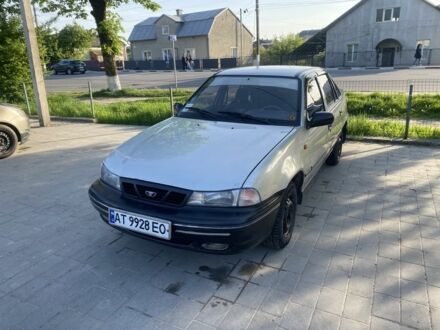 Деу Нексія 2007 у Рогатине на Automoto.ua Сірий Деу Нексія, об'ємом двигуна 1.5 л та пробігом 210 тис. км за 2000 $, фото 1 на Automoto.ua