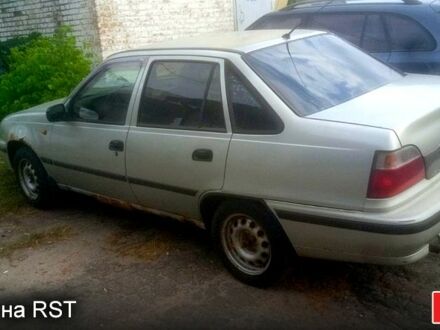 Серый Дэу Нексия, объемом двигателя 1.5 л и пробегом 250 тыс. км за 1000 $, фото 1 на Automoto.ua