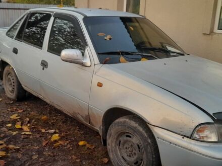 Сірий Деу Нексія, об'ємом двигуна 1.5 л та пробігом 111 тис. км за 750 $, фото 1 на Automoto.ua