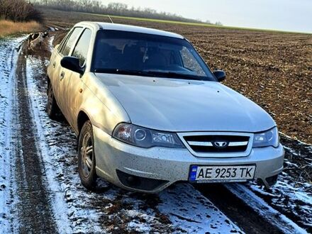 Дэу Нексия 2008 в Днепре (Днепропетровске) на Automoto.ua Серый Дэу Нексия, объемом двигателя 1.5 л и пробегом 115 тыс. км за 2400 $, фото 1 на Automoto.ua