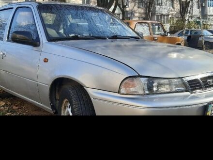 Серый Дэу Нексия, объемом двигателя 1.5 л и пробегом 280 тыс. км за 850 $, фото 1 на Automoto.ua