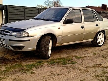 Сірий Деу Нексія, об'ємом двигуна 1.5 л та пробігом 306 тис. км за 2300 $, фото 1 на Automoto.ua