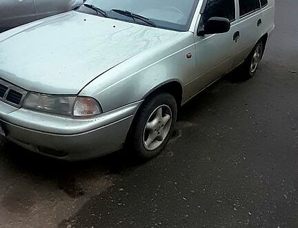 Сірий Деу Нексія, об'ємом двигуна 1.5 л та пробігом 199 тис. км за 1800 $, фото 1 на Automoto.ua