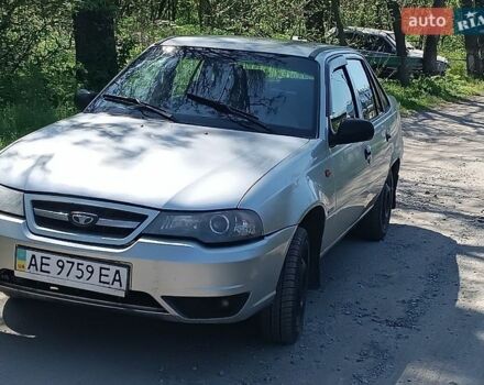 Серый Дэу Нексия, объемом двигателя 1.5 л и пробегом 350 тыс. км за 1200 $, фото 1 на Automoto.ua