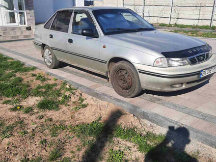 Серый Дэу Нексия, объемом двигателя 1.5 л и пробегом 170 тыс. км за 1800 $, фото 1 на Automoto.ua