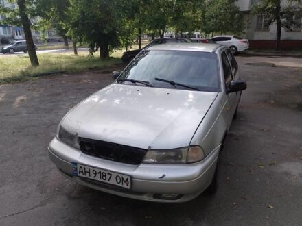 Деу Нексія 2008 у Харкові на Automoto.ua Сірий Деу Нексія, об'ємом двигуна 1.5 л та пробігом 200 тис. км за 1500 $, фото 1 на Automoto.ua