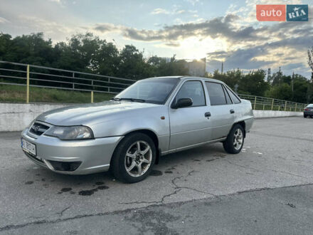 Дэу Нексия 2008 в Киеве на Automoto.ua Серый Дэу Нексия, объемом двигателя 1.5 л и пробегом 300 тыс. км за 1499 $, фото 1 на Automoto.ua
