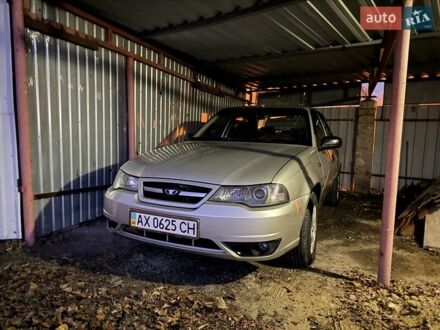 Серый Дэу Нексия, объемом двигателя 1.6 л и пробегом 90 тыс. км за 3000 $, фото 1 на Automoto.ua