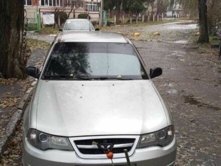 Деу Нексія 2008 у Кременчуге на Automoto.ua Сірий Деу Нексія, об'ємом двигуна 1.5 л та пробігом 250 тис. км за 1000 $, фото 1 на Automoto.ua