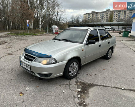 Сірий Деу Нексія, об'ємом двигуна 1.5 л та пробігом 199 тис. км за 1900 $, фото 1 на Automoto.ua