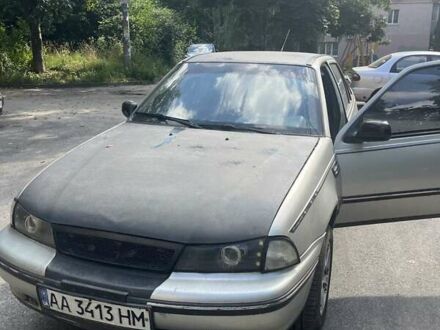 Сірий Деу Нексія, об'ємом двигуна 1.6 л та пробігом 300 тис. км за 1800 $, фото 1 на Automoto.ua